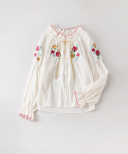 Folklore flowers embroidery blouse