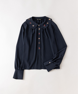 Grimm embroidery blouse